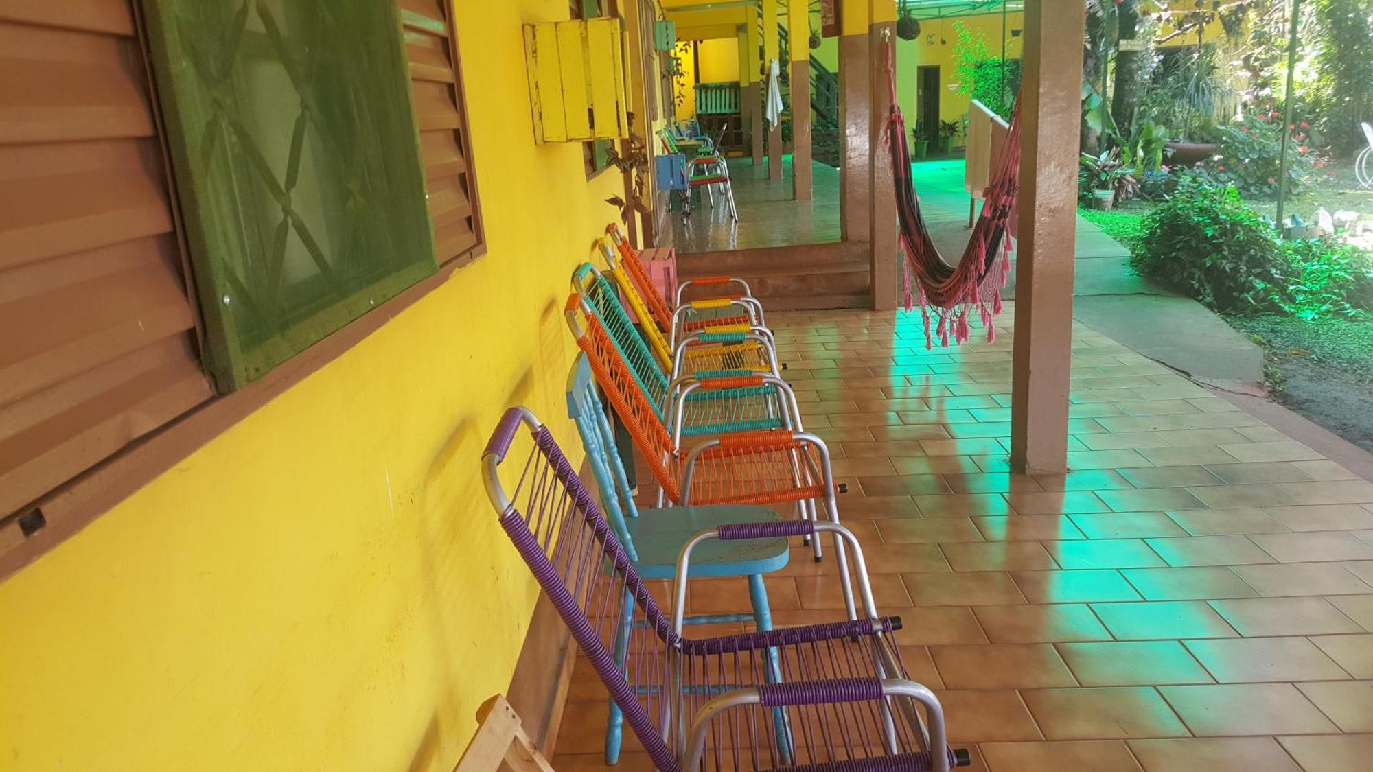 Hotel Y Residencial Amigos ปูแอร์โตอีกวาซู ภายนอก รูปภาพ